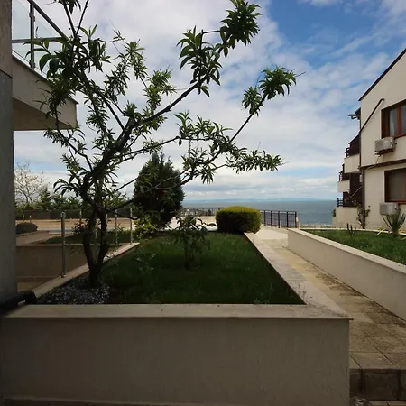 公寓式酒店 Menada Apolon