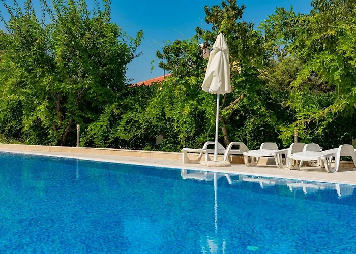 Hotel de apartamente Menada Apolon 3*