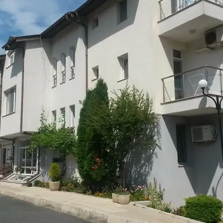 Aparthotel Menada Apolon *
