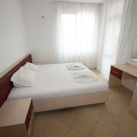 Menada Apolon Aparthotel